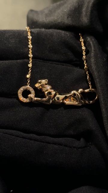 Подвеска Cartier Panthere De Cartier Diamonds Pendant B7224737