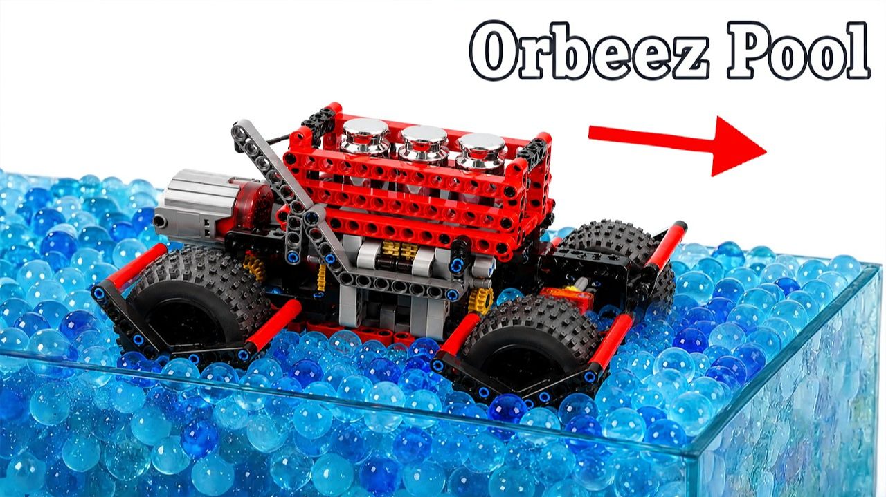 Вождение автомобиля Lego Technic в бассейне Orbeez