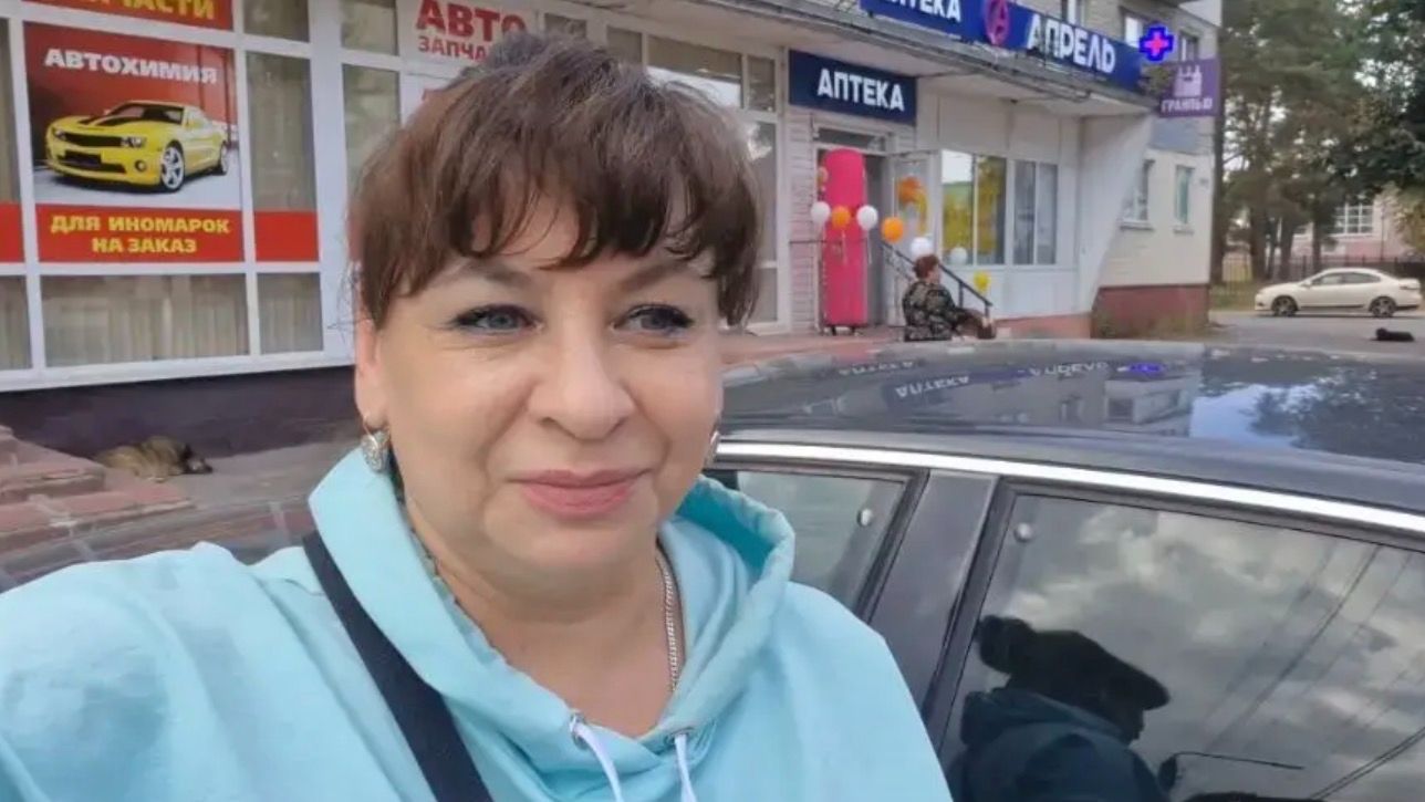Поехала в магазин попала на праздник. Приятные подарки. Чьи это дети?