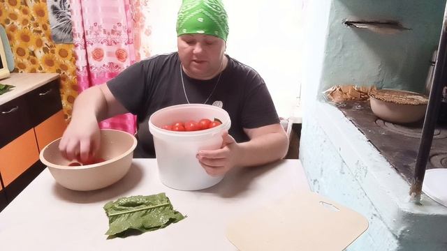 помидоры посолила по - быстрому  🤭