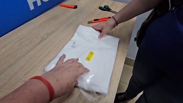 Фикспрайс и Верный, продолжаем болтаться по магазинам. Надо зайчиков спасать!
