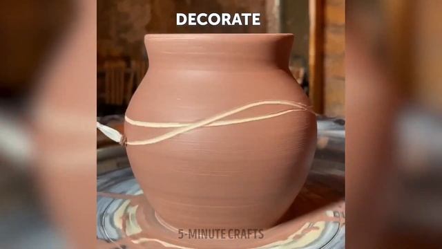 Создавайте керамические шедевры, используя части тела!