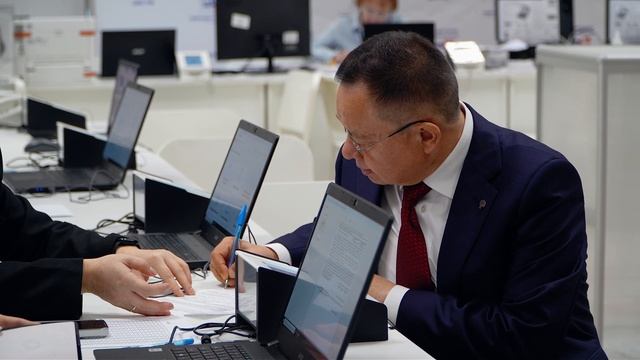 С места событий в НИУ МГСУ — короткие видео