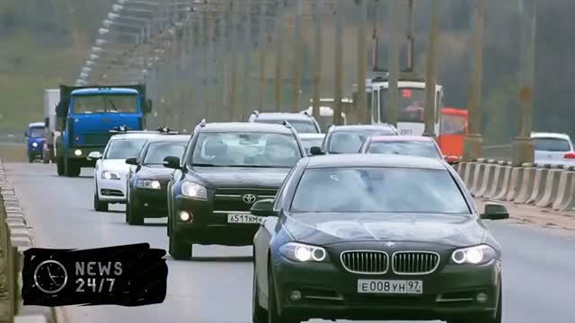 Легковушка протаранила остановку с людьми в Чебоксарах, один человек погиб