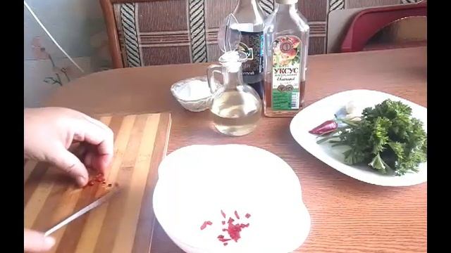 Салат витаминный с дайконом, морковью и яблоком
