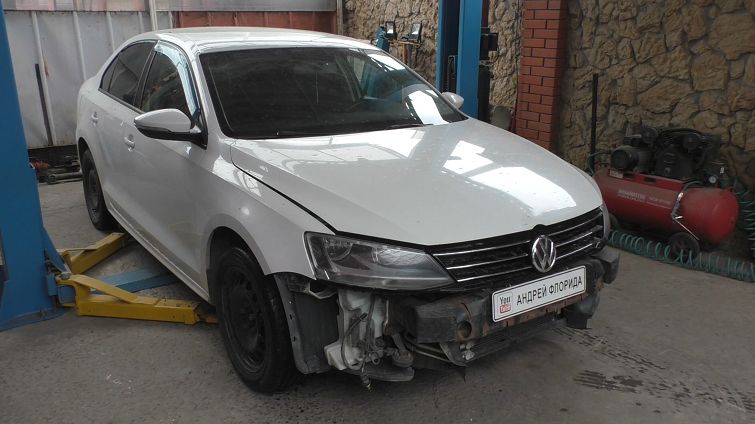 Замена комплекта ГРМ и помпы CFNA на Volkswagen Jetta 1,6 Фольксваген Джетта 2014 1часть