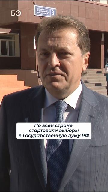 Минниханов с супругой проголосовал на выборах в Госдуму РФ #выборы #Государственнаядума #Казань