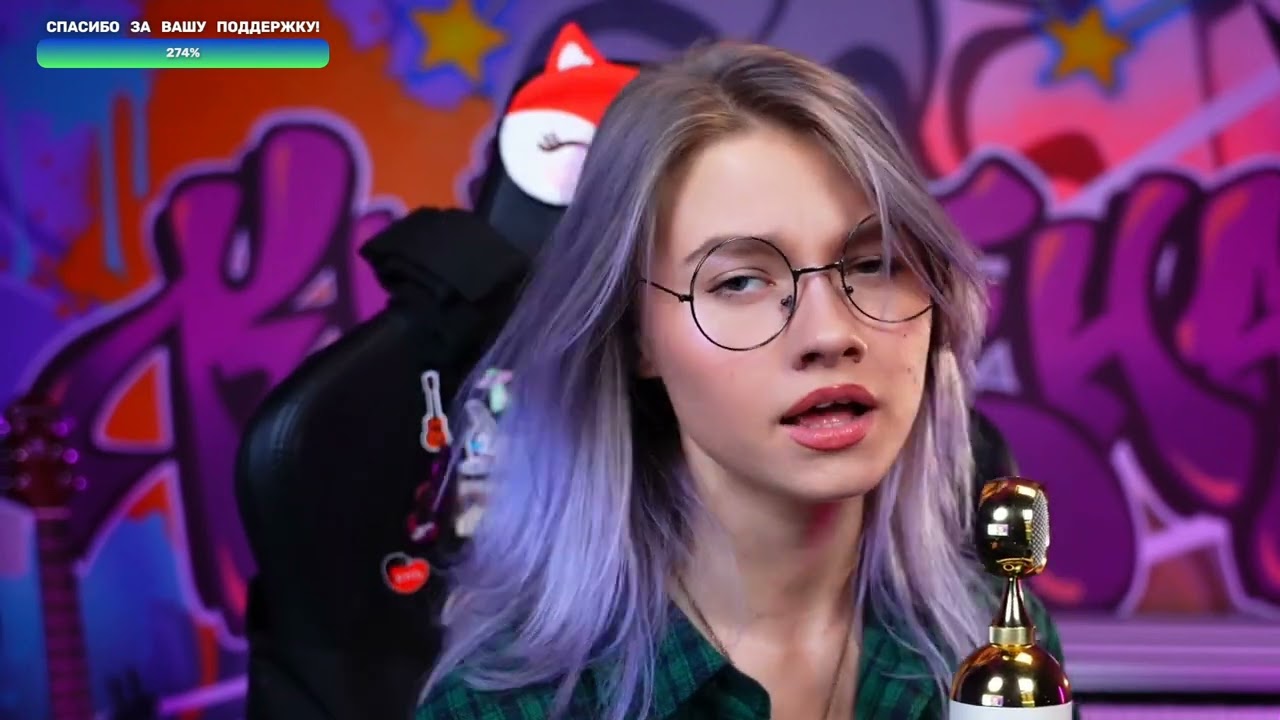 Sasha Kvashenaya – The Show Must Go On (Queen, Квашеная) с переводом @kvashenaya