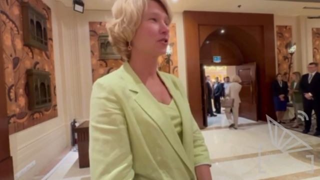 Ульяновская авиакомпания «Волга-Днепр» доставила восемь жирафов из Намибии   Три самца и пять самоче