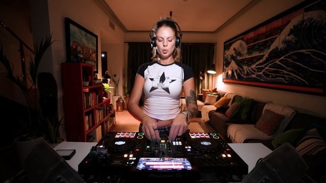 Dasha Sun - Sunny Grooves, vol.1, Groovy House Music