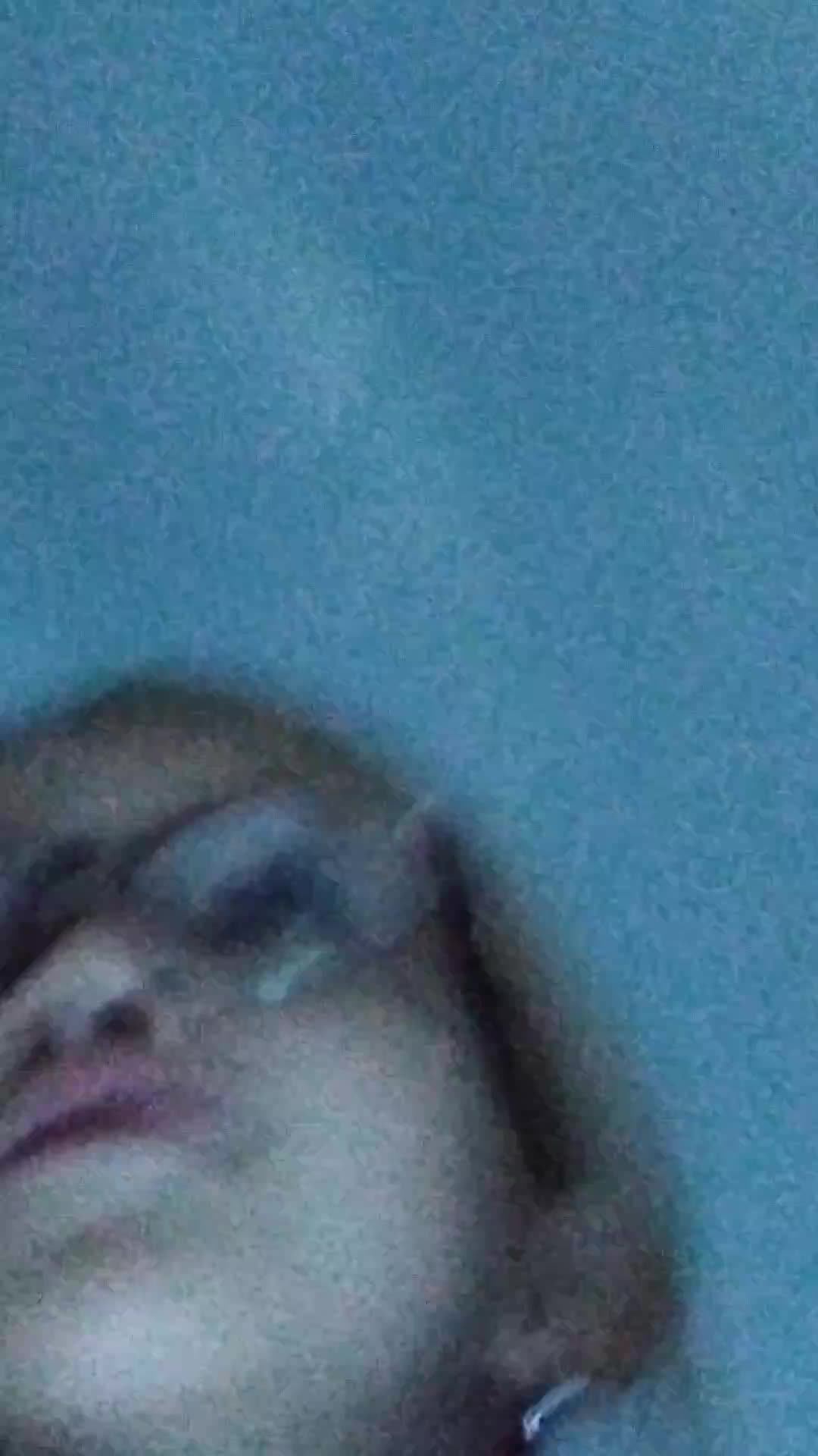 И