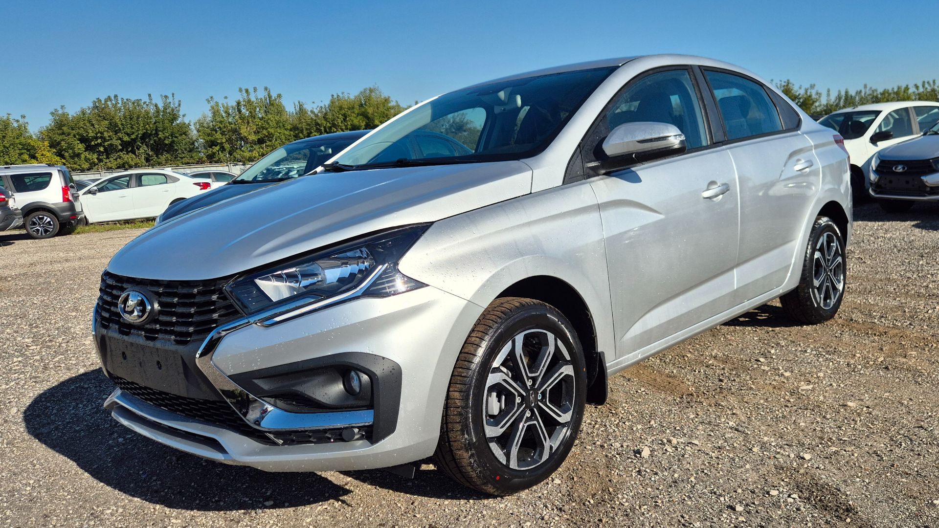 Iskra седан Техно ЛУЧШИЙ ВАРИАНТ ЗА 1.5 МИЛЛИОНА НОВОГО АВТО В 26 ГОДУ #iskra #искра #ladaiskra