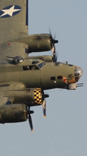 Летающая крепость B-17 Flying Fortress Sally B на Sanicole Airshow 2024