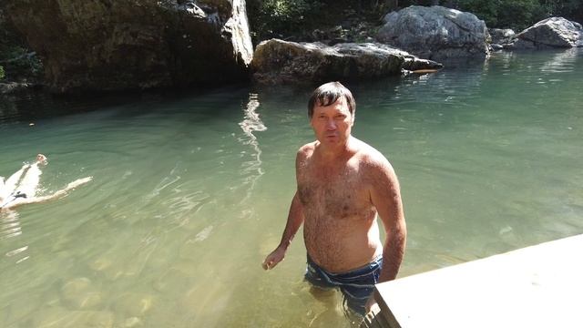 Иммигрировать в США чтоб попасть в голубую дыру