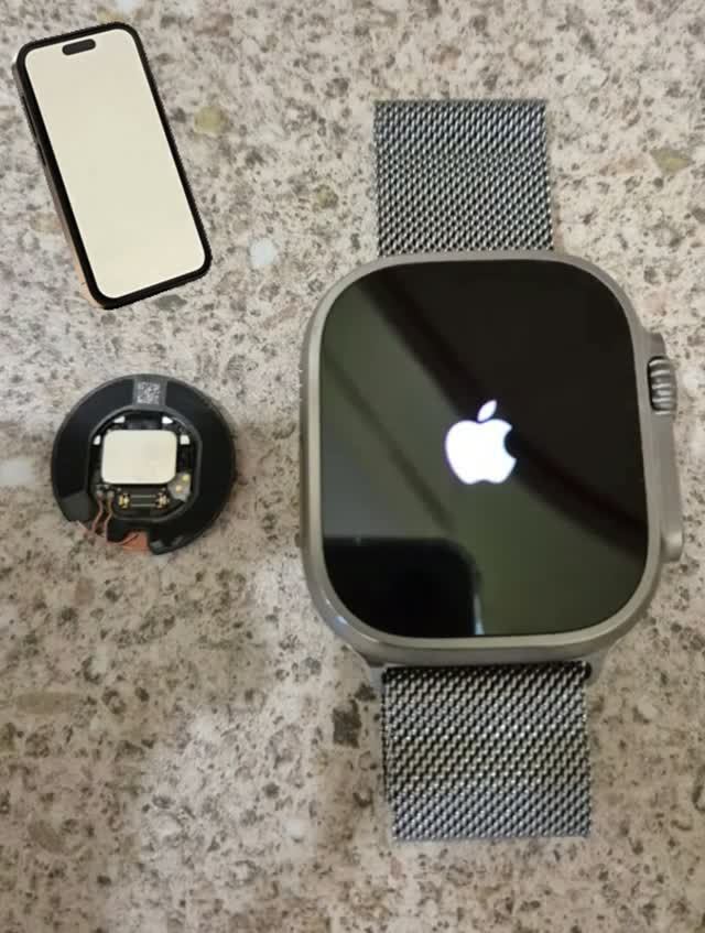 Apple Watch Ultra 2 замена стекла и катушки зарядки