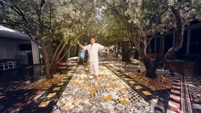 Ricky Martin - Vente Pa' Ca (Official Video) Ft. Maluma