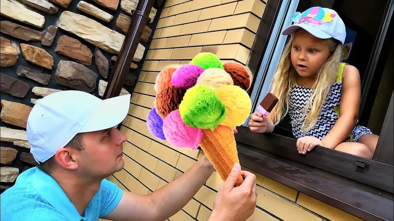 Алиса играет в магазин мороженого с папой ! Alice Play With Color Ice Cream