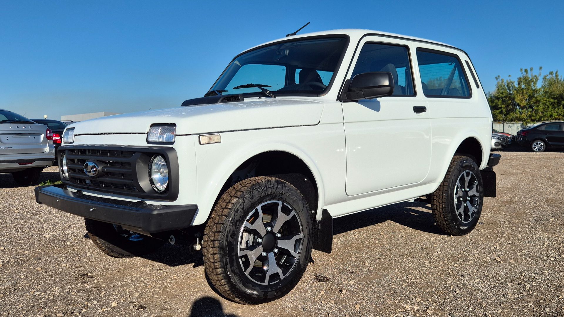 НОВАЯ Niva Legend с 1.8 ЛУЧШЕ И БЫСТРЕЕ, СКОЛЬКО СТОИТ САМАЯ ДЕШЕВАЯ С КОНДИЦИОНЕРОМ ТЕПЕРЬ? #niva