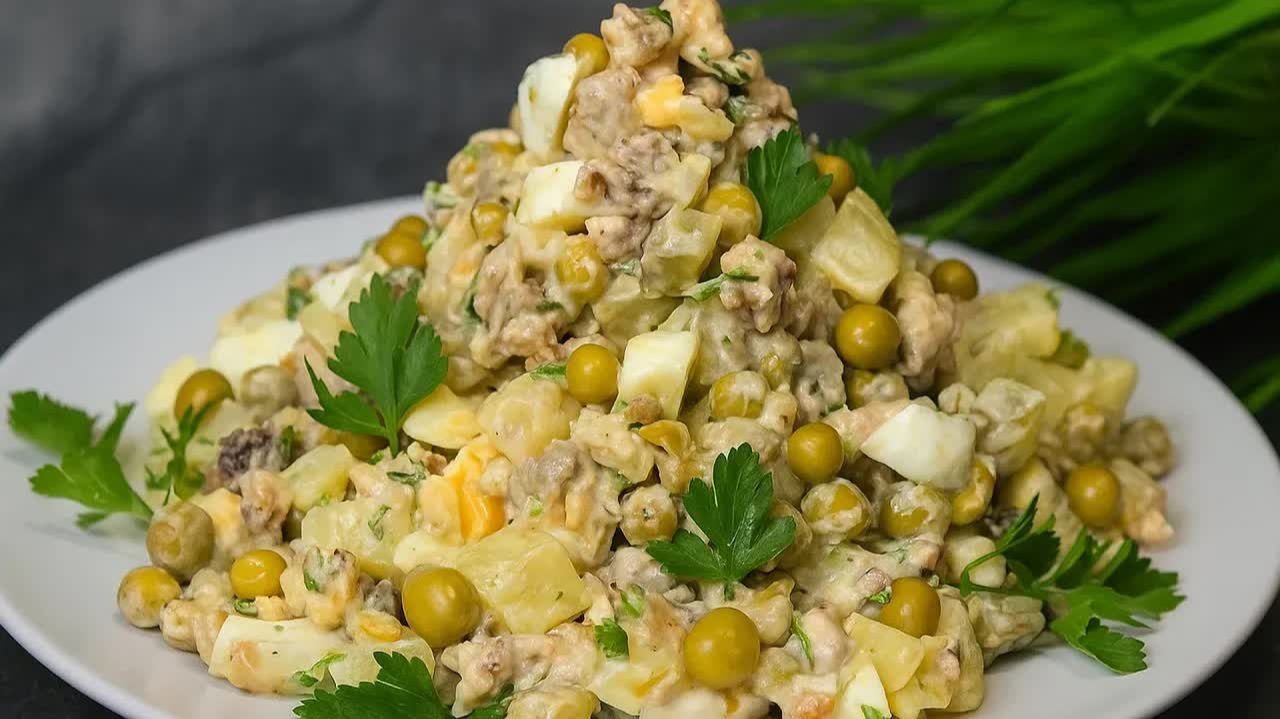 Салат на каждый день: дешево, быстро и вкусно