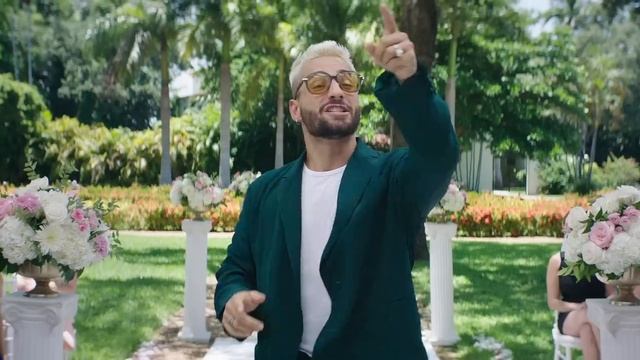 Maluma - Hawái (Official Video)