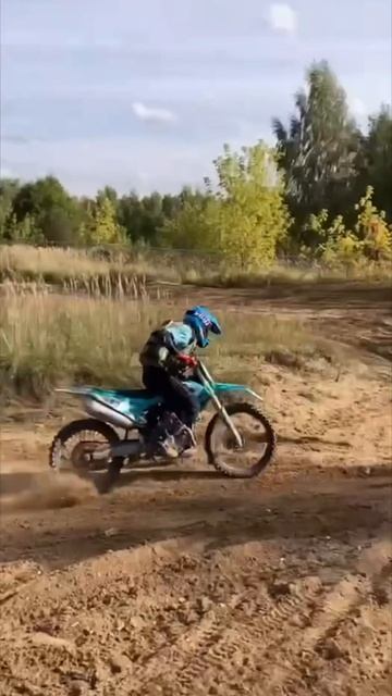 Стартанул , 3 до 100 🤣 Просто KOVE MX250R!