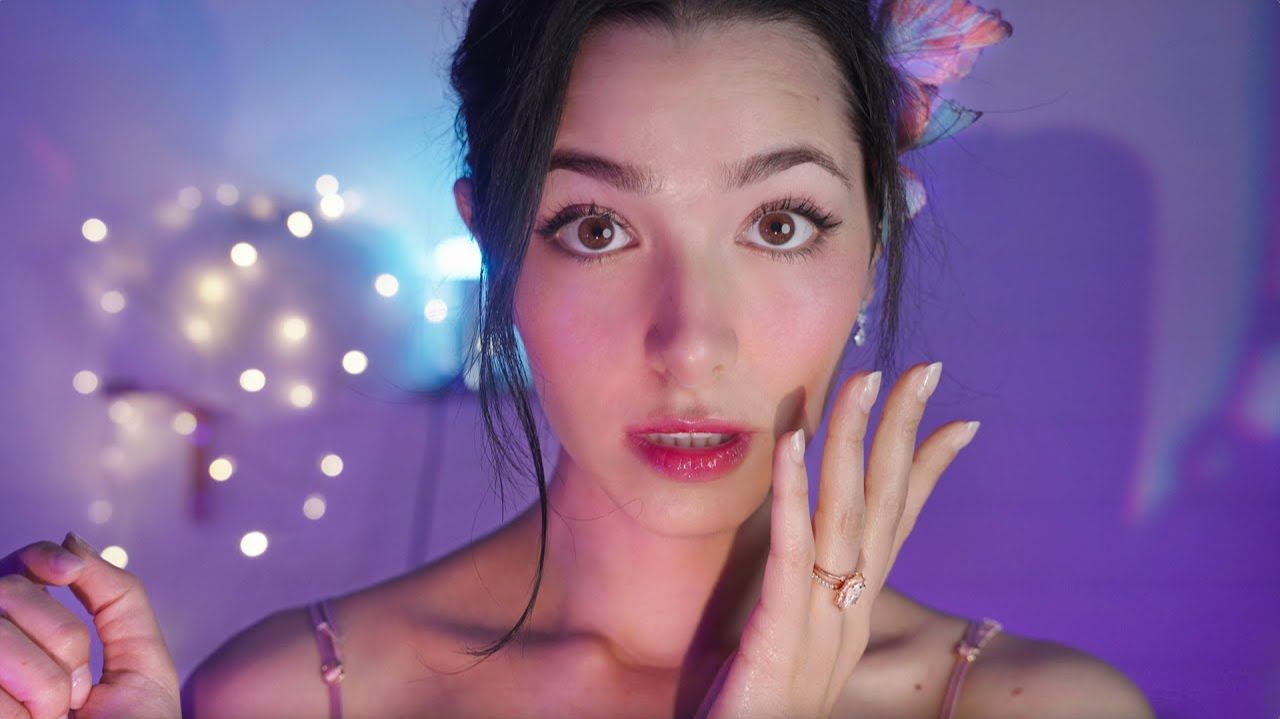 ASMR You Have Something In Your Ears, Eye, Hair!!!! ✨ (Spanish + ENG Subtitles)