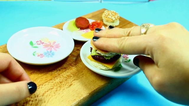 Как сделать настоящую съедобную миниатюрную еду для кукол своими руками