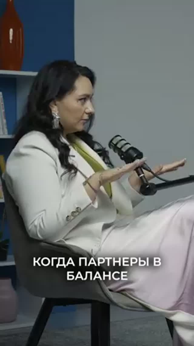 Digital Зеркало: Girl power