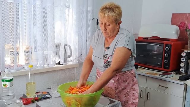 Салат из болгарского перца с морковью на зиму