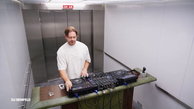 DJ Seinfeld (DJ Set) - Elevator Music