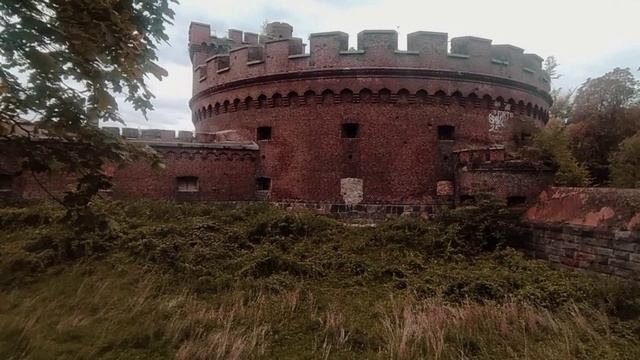 Прогулка Возле Крепости в зарослях Земли 19 сентября 2026