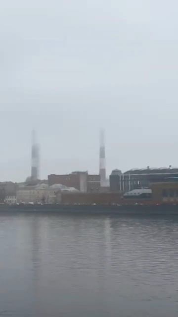 Туманный Петербург: серые небеса, яркие воспоминания.