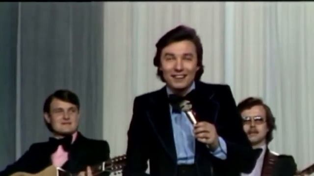 Поёт Карел Готт. Karel Gott