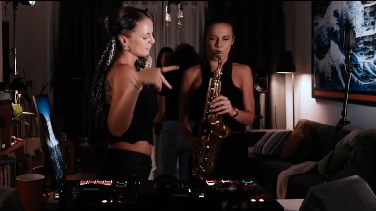 Dasha Sun & Aksinia Groovy House + Afro House Set Wet Grass Beats 004