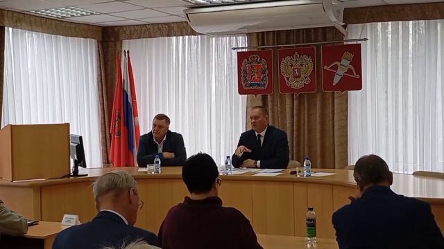 Игорь Титенков поручил подчиненным представить список нерешенных проблем в Ачинском округе