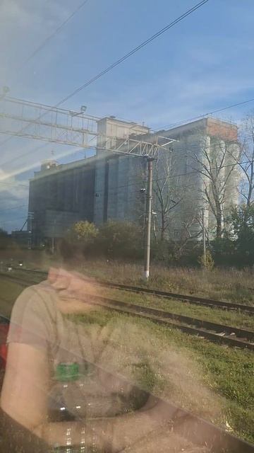 Пускай уносит нас дорога дальняя.