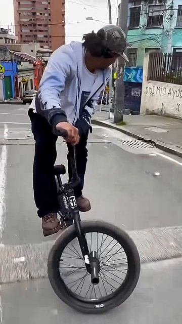 Гладкие трюки на BMX