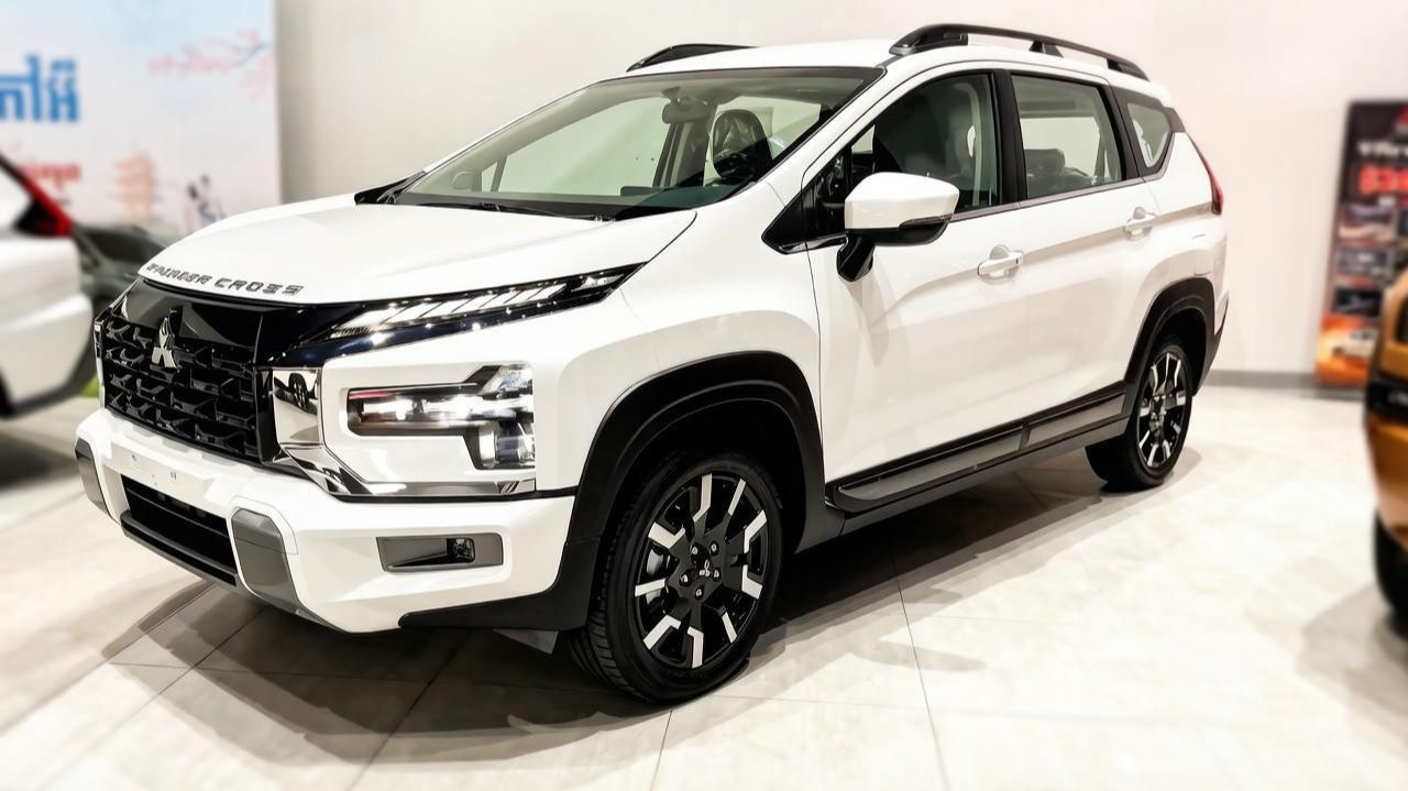 MITSUBISHI XPANDER CROSS 2026 года 1,5-литровый атмосферный мощностью 105 л.с. Обзор автомобилей.