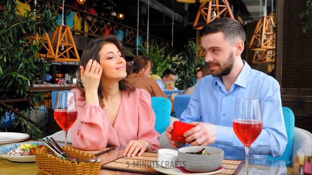 Главные правила этикета, которые спасут вас от неловкости