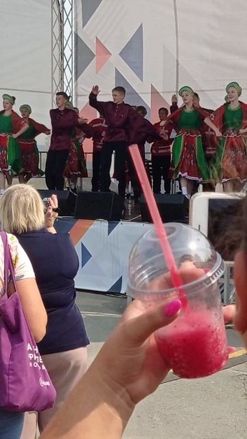 Ансамбль Апрель и сын Ваня.