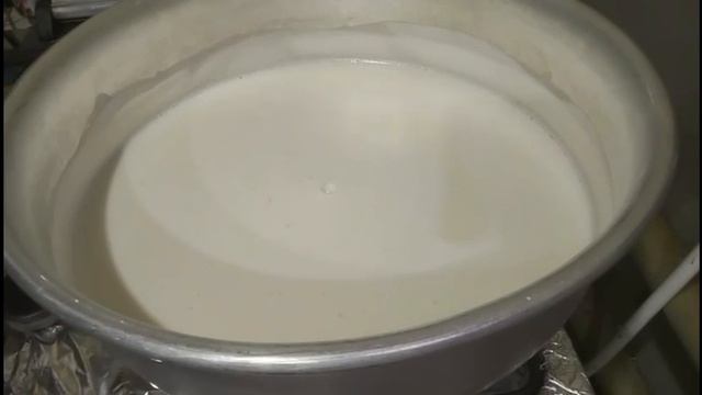 Варю сгущённое молоко
