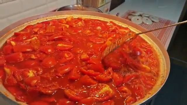 Evdekiler KIŞLIK DOMATES KONSERVESİ