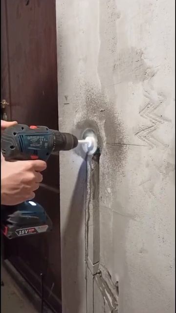 Чистка подрозетника ✏️

С помощью самого обычного ёршика можно сделать приспособление для чистки под