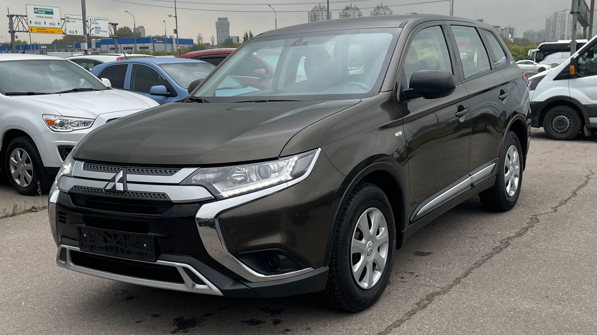 MITSUBISHI OUTLANDER (2019)