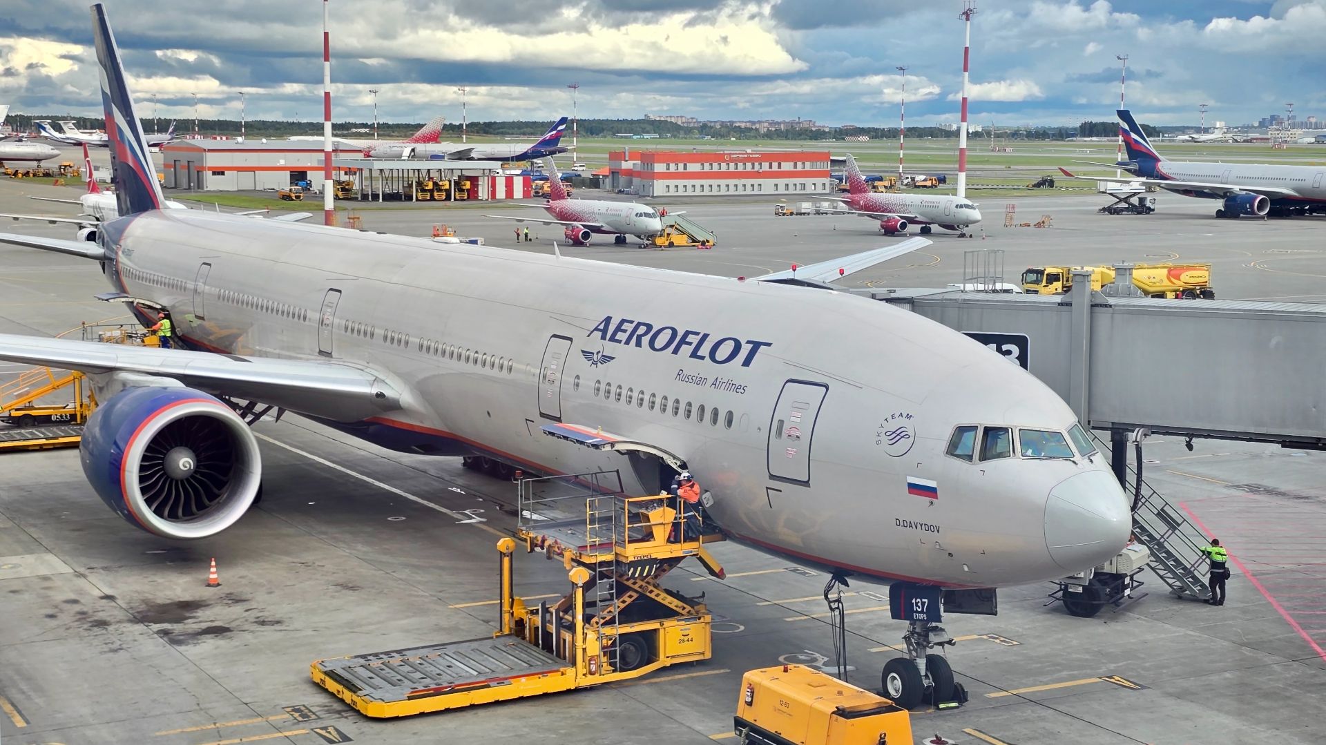 Boeing 777-300ER а/к Аэрофлот | Рейс Москва – Владивосток