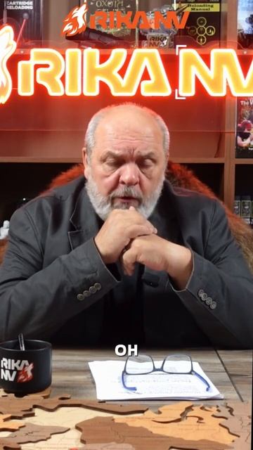 Медведица напала на группу охотников! Жертвы остались без вертолетов.