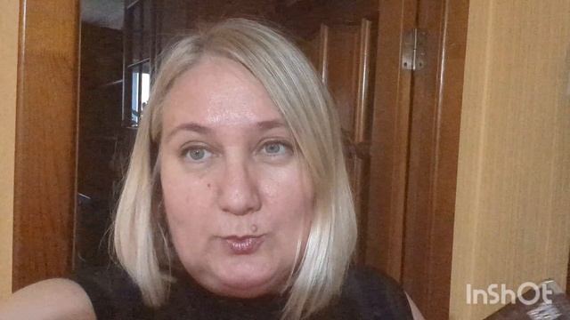 Не сходится халат/ зашла проголосовала/ пошла налаживать шаги/ красивый город