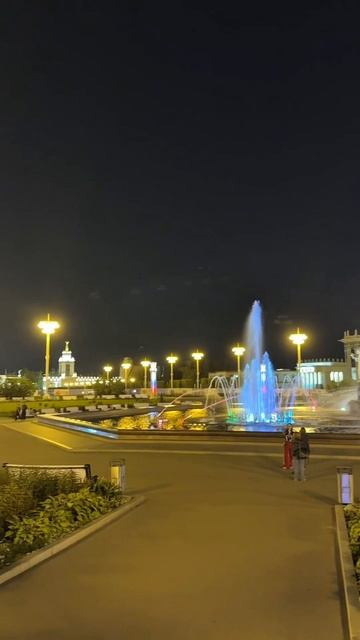 Прогулка по ВДНХ 🌿 Фонтаны, природа и атмосфера парка | Москва