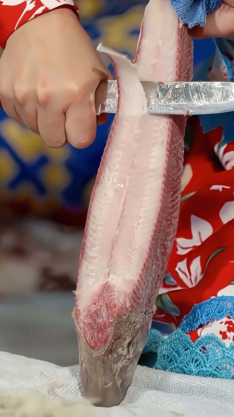 😳 Сырое мясо и рыба — главная еда в тундре. Миф или реальность?