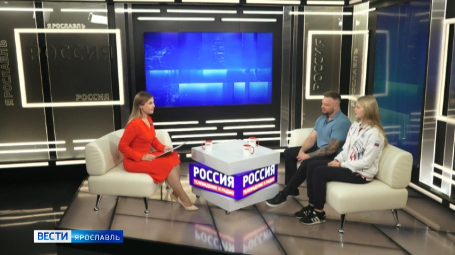 Интервью с воспитанницей спортшколы «Медведь» Кристиной Охлопковой и ее тренером Геннадием Корневым